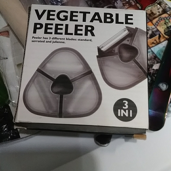 Bundle of kitchen accessories 14 pcs >$70 worth - Picture 2 of 16